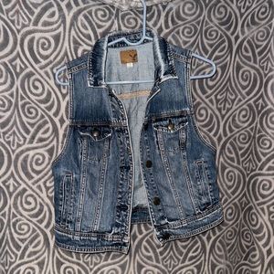 American Eagle Jean Jacket, size large